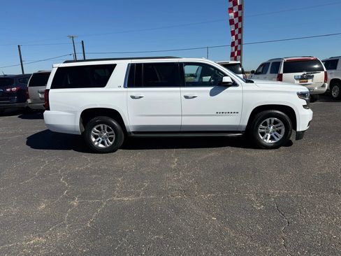 Used 2016 Chevrolet Suburban LS image 4