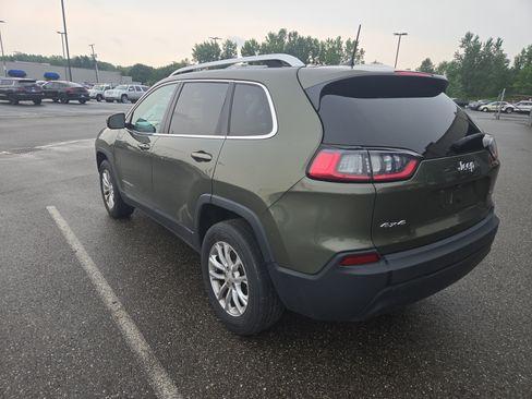 Used 2019 Jeep Cherokee Latitude w/ Popular Appearance Group AWD/4WD image 7