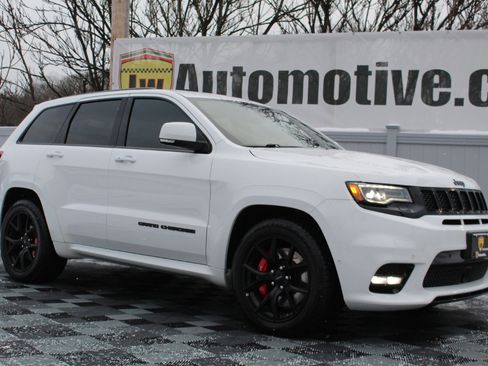Used 2020 Jeep Grand Cherokee SRT w/ Trailer Tow Group IV image 2