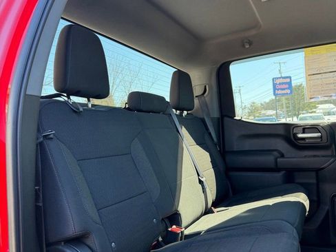 Used 2021 Chevrolet Silverado 1500 LT image 13