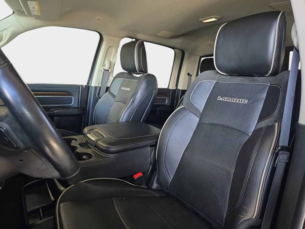Used 2023 RAM 3500 Laramie AWD/4WD image 20