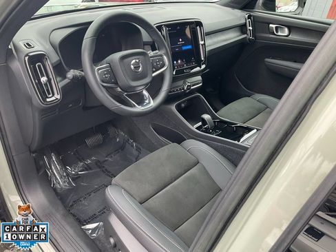 Used 2023 Volvo XC40 Recharge Plus w/ Protection Package Premier AWD/4WD image 6