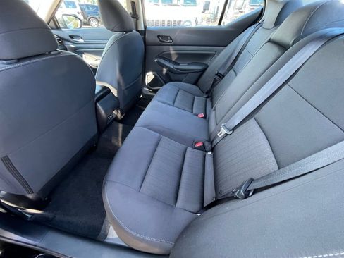 Used 2025 Nissan Altima 2.5 SV FWD image 27