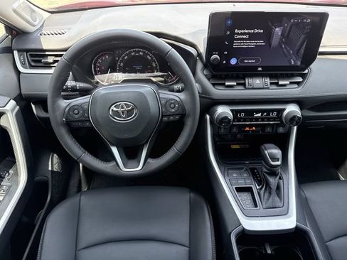 Used 2023 Toyota RAV4 XLE Premium FWD image 11