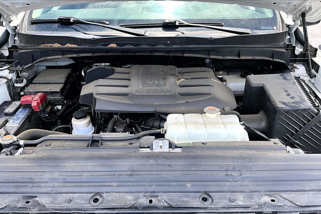 Used 2024 Nissan Titan SV w/ SV Convenience Package AWD/4WD image 29