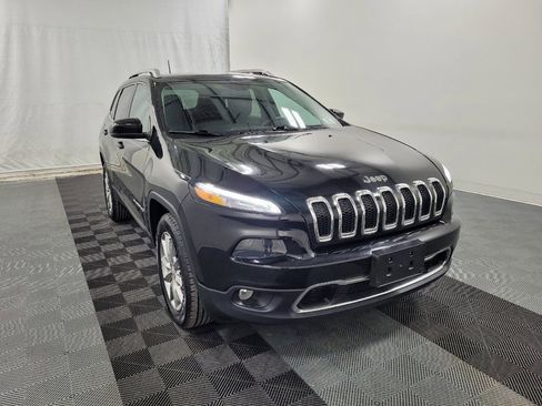 Used 2018 Jeep Cherokee Limited image 13