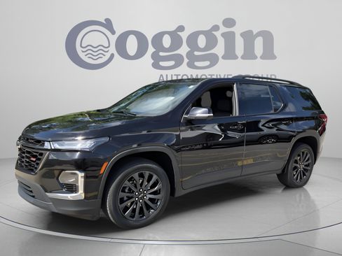 Used 2022 Chevrolet Traverse RS FWD image 1