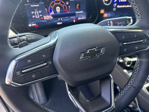 Used 2026 Chevrolet Traverse LT w/ Midnight/Sport Edition FWD image 20