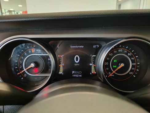 Used 2021 Jeep Wrangler Sport AWD/4WD image 20