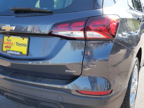 Used 2022 Chevrolet Equinox LS AWD/4WD image 17