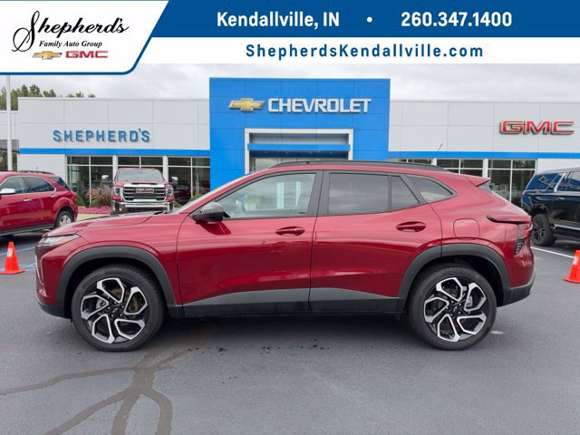 Used 2025 Chevrolet Trax RS w/ Driver Confidence Package FWD image 1