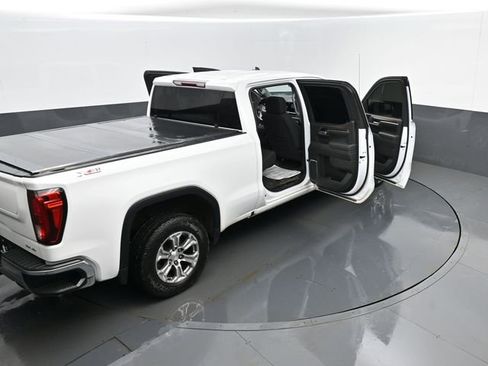 Used 2022 GMC Sierra 1500 SLE w/ X31 Off-Road Package image 25