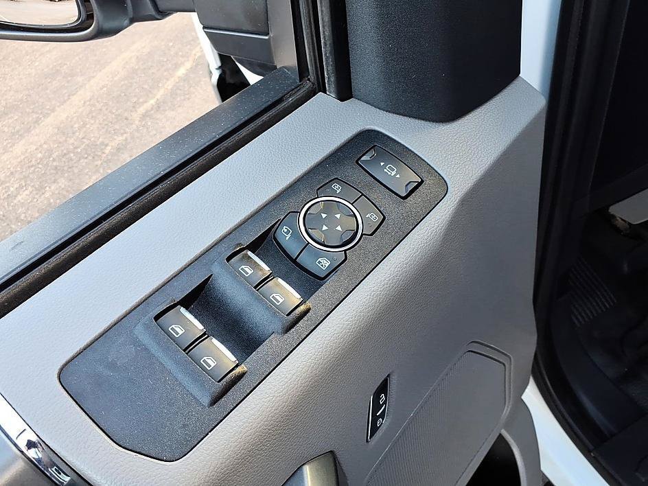 Used 2022 Ford F250 XLT w/ XLT Premium Package AWD/4WD image 16