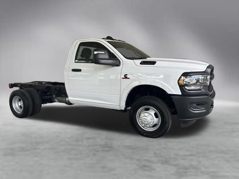 Used 2024 RAM 3500 Tradesman RWD image 2