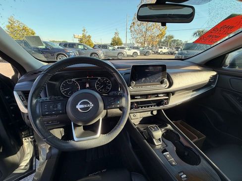 Certified 2023 Nissan Rogue SV w/ SV Premium B Package image 18