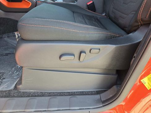 Used 2025 Nissan Frontier PRO-4X w/ Pro Convenience Package AWD/4WD image 39