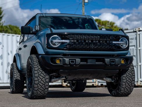 New 2025 Ford Bronco Badlands AWD/4WD image 1