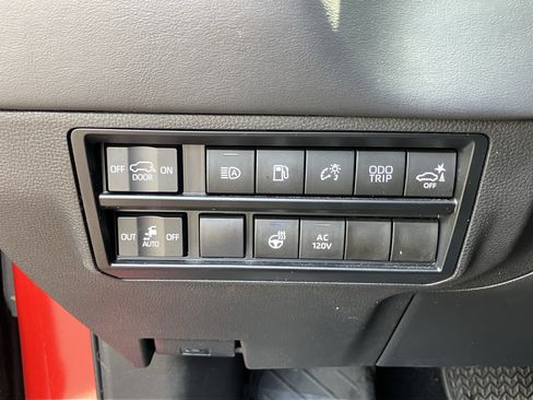 Used 2024 Toyota Sequoia Platinum AWD/4WD image 19