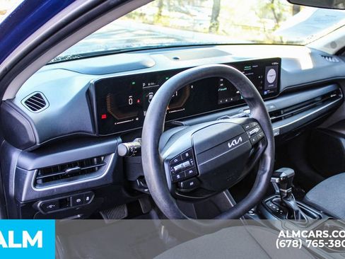 Used 2025 Kia K4 LXS image 22