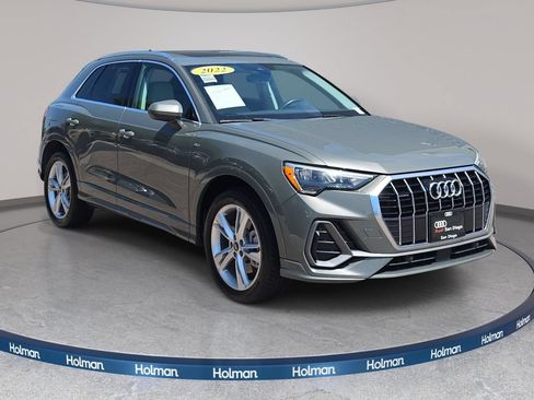 Used 2022 Audi Q3 2.0T Premium w/ Convenience Package AWD/4WD image 4