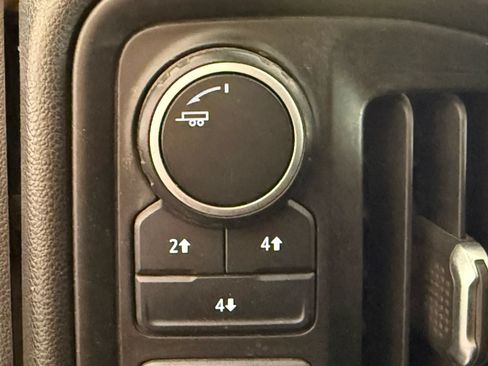 Used 2020 Chevrolet Silverado 2500 W/T w/ WT Safety Package AWD/4WD image 16