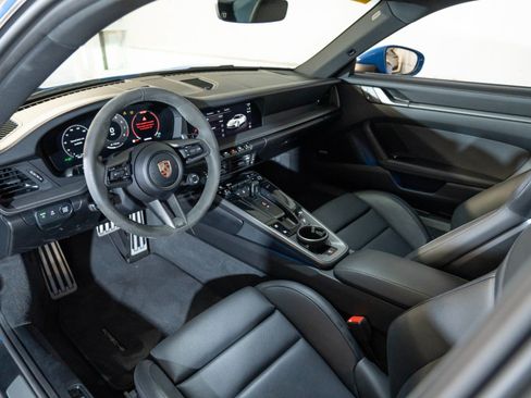Certified 2025 Porsche 911 Carrera S RWD image 4