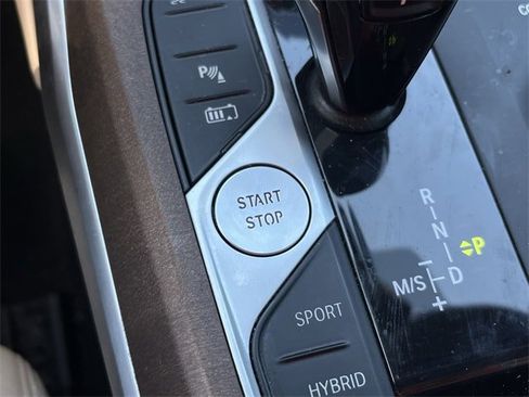 Used 2021 BMW 330e w/ Convenience Package image 23