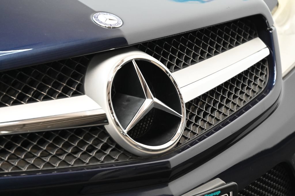 Used 2009 Mercedes-Benz SL 550 w/ Premium I Pkg image 10