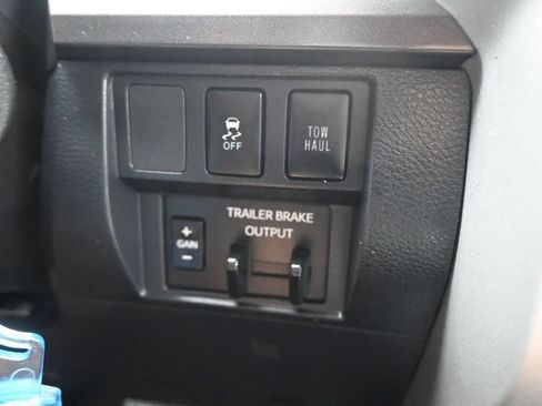 Used 2019 Toyota Tundra SR5 w/ SR5 Upgrade Package RWD image 24