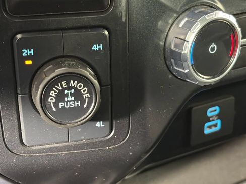 Certified 2024 Ford F150 XLT AWD/4WD image 22