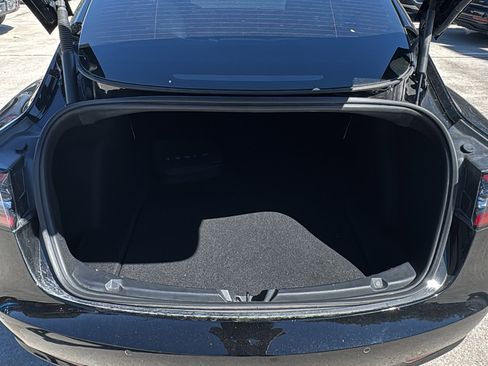 Used 2022 Tesla Model 3 Performance image 21