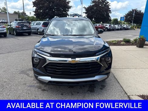 Used 2025 Chevrolet TrailBlazer LT AWD/4WD image 10