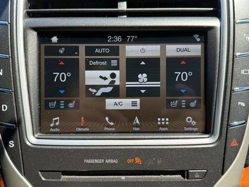 Used 2017 Lincoln MKX Reserve AWD/4WD image 21