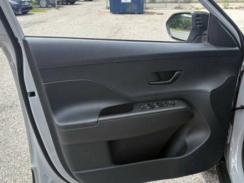 Used 2026 Hyundai Kona SEL Sport image 10