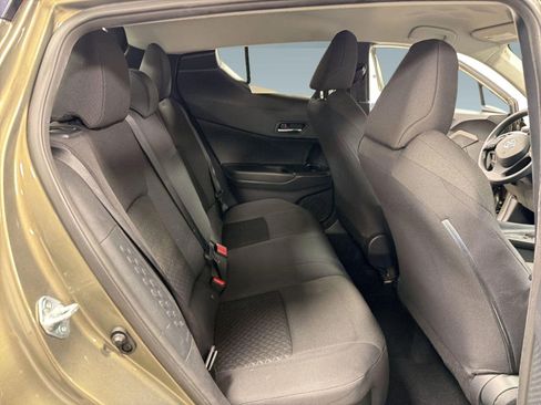 Used 2021 Toyota C-HR LE image 30