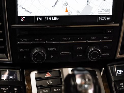 Used 2016 Porsche Panamera Turbo image 24