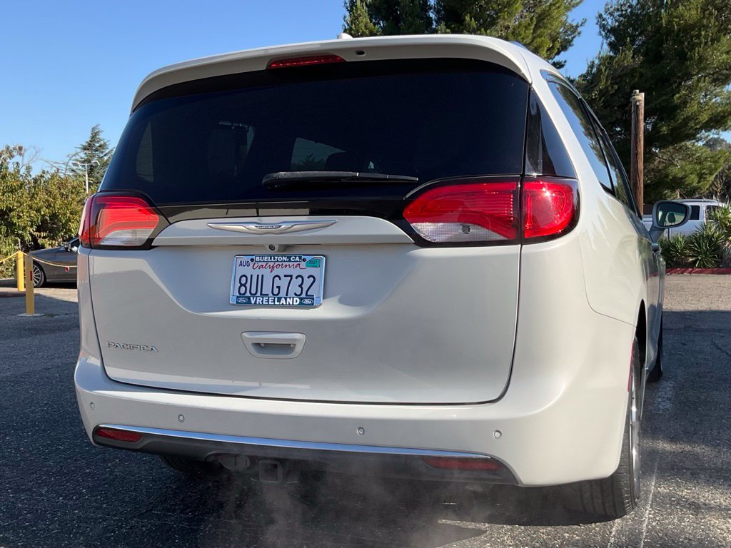 Used 2017 Chrysler Pacifica Touring-L Plus FWD image 47