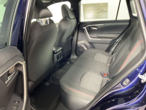 New 2025 Toyota RAV4 SE image 18
