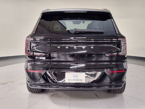 New 2025 Volvo EX90 Plus AWD/4WD image 10