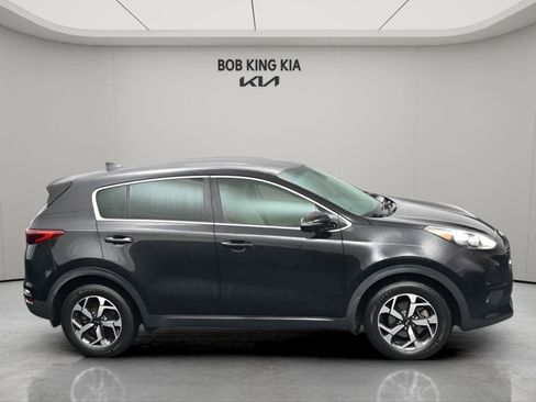 Used 2020 Kia Sportage LX w/ LX Popular Package image 16
