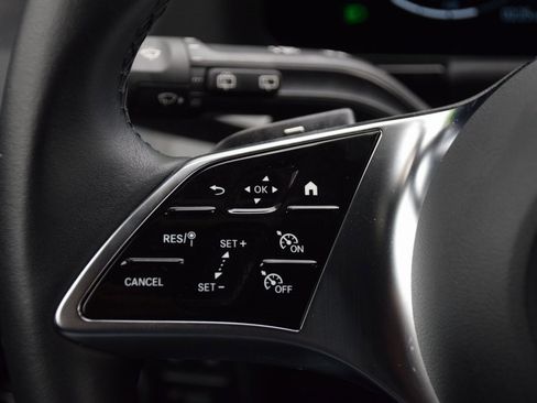 Certified 2025 Mercedes-Benz GLA 250 image 22