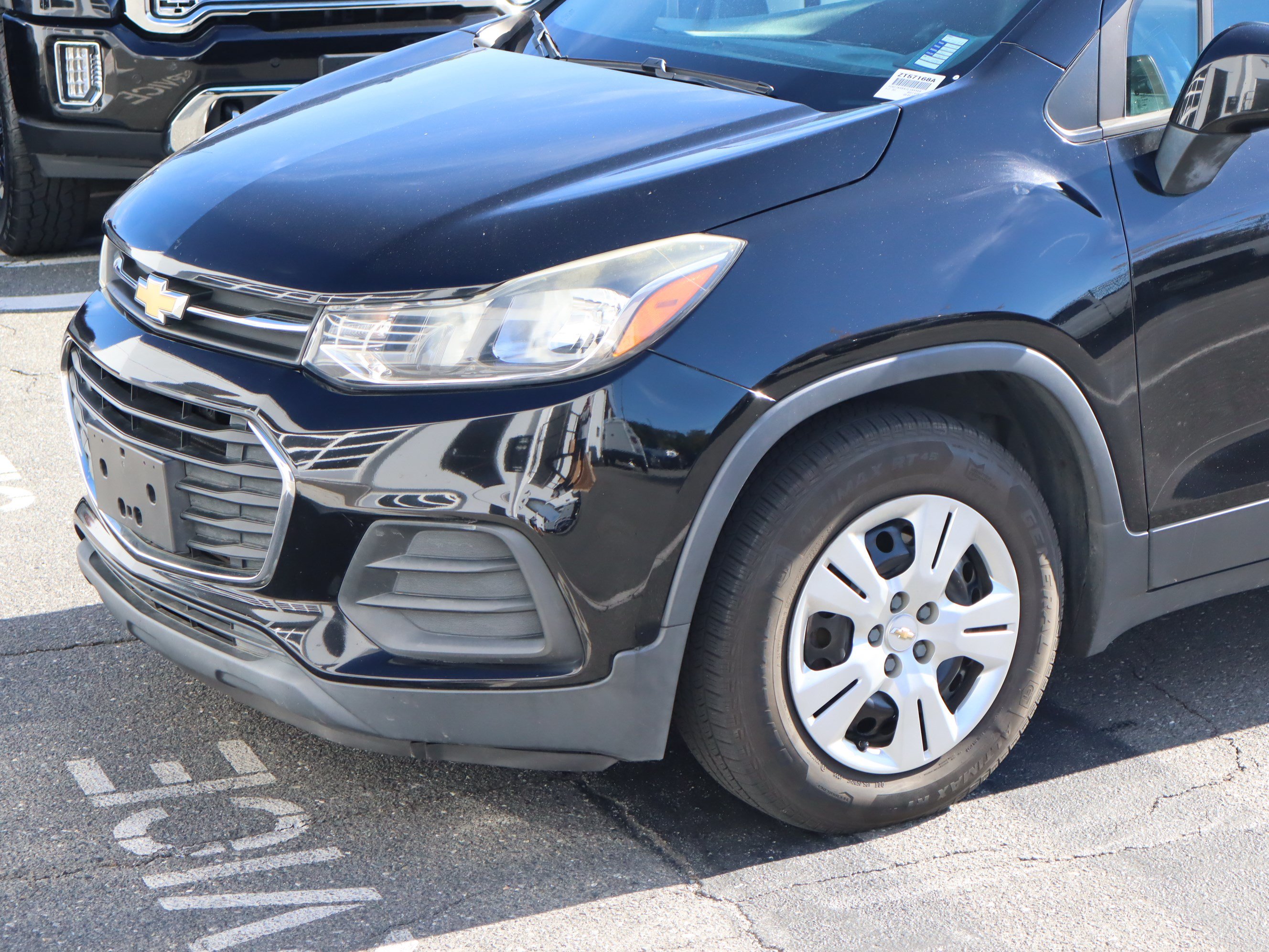 Used 2018 Chevrolet Trax LS FWD image 6