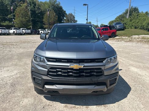 Used 2022 Chevrolet Colorado LT w/ Safety Package image 2
