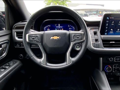 Used 2023 Chevrolet Tahoe LT w/ Luxury Package RWD image 6