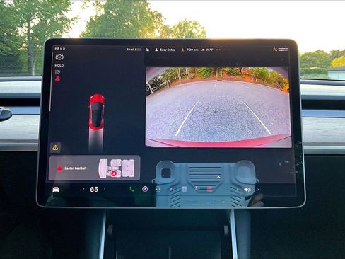Used 2019 Tesla Model 3 Standard Range Plus RWD image 14