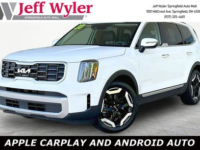 Used 2023 Kia Telluride S w/ S Sunroof Package