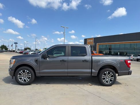 Used 2021 Ford F150 XL w/ STX Appearance Package RWD image 2