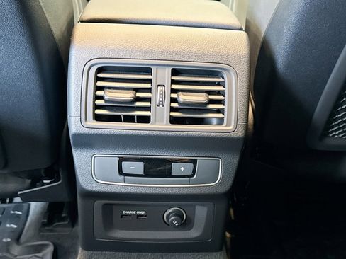 Used 2024 Audi Q5 2.0T Premium Plus w/ Premium Plus Package image 24