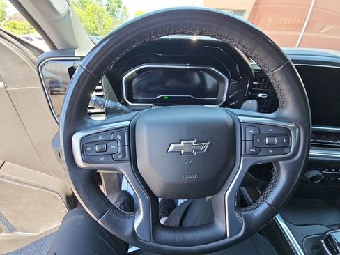 Used 2023 Chevrolet Silverado 1500 RST AWD/4WD image 35