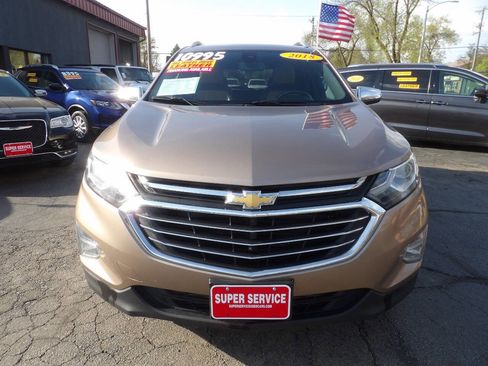 Used 2018 Chevrolet Equinox Premier AWD/4WD image 2